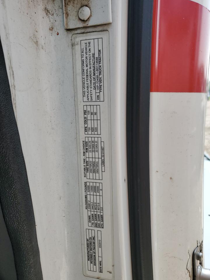 Lot #3240987186 2011 PETERBILT 387