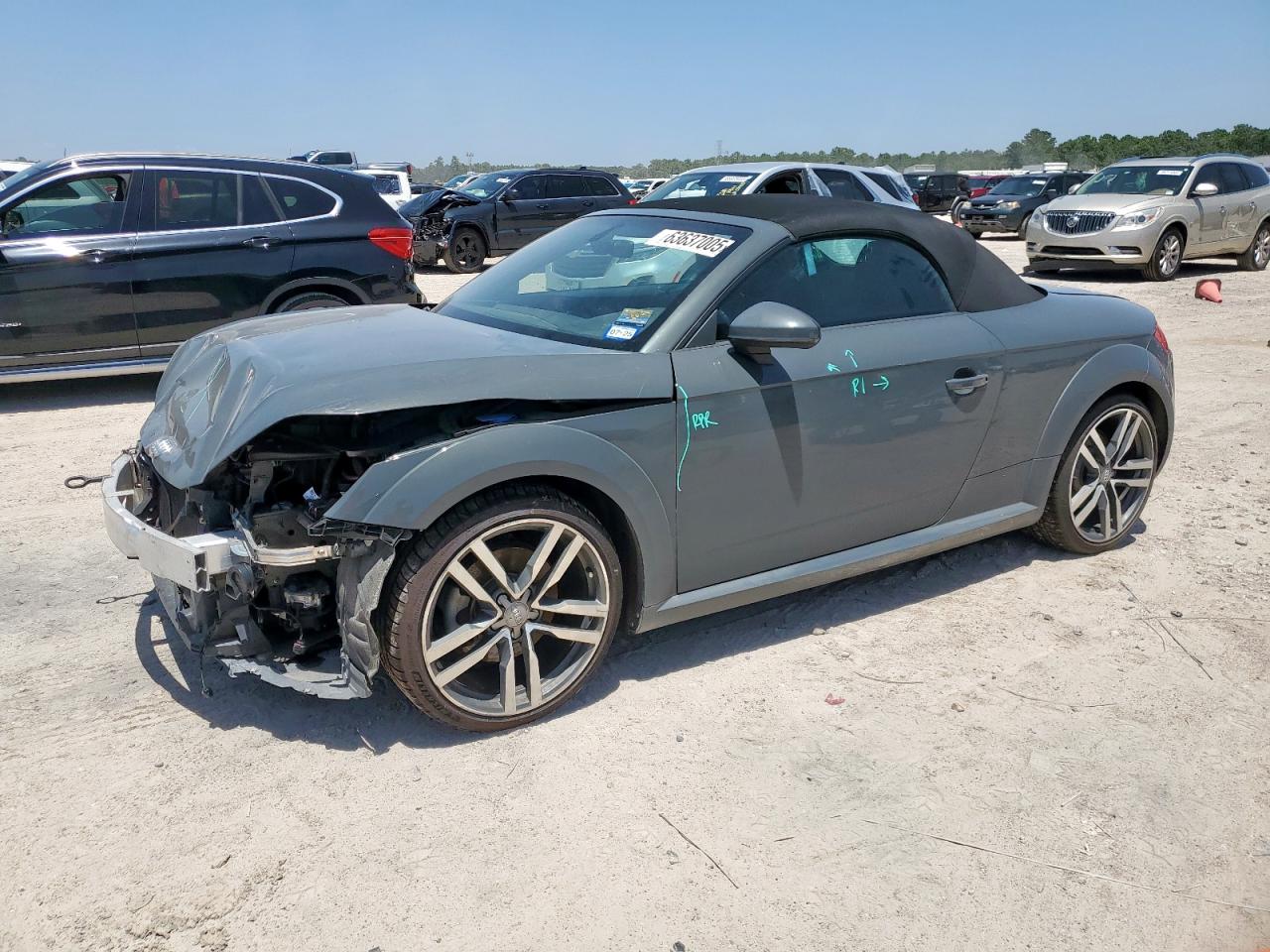AUDI TT