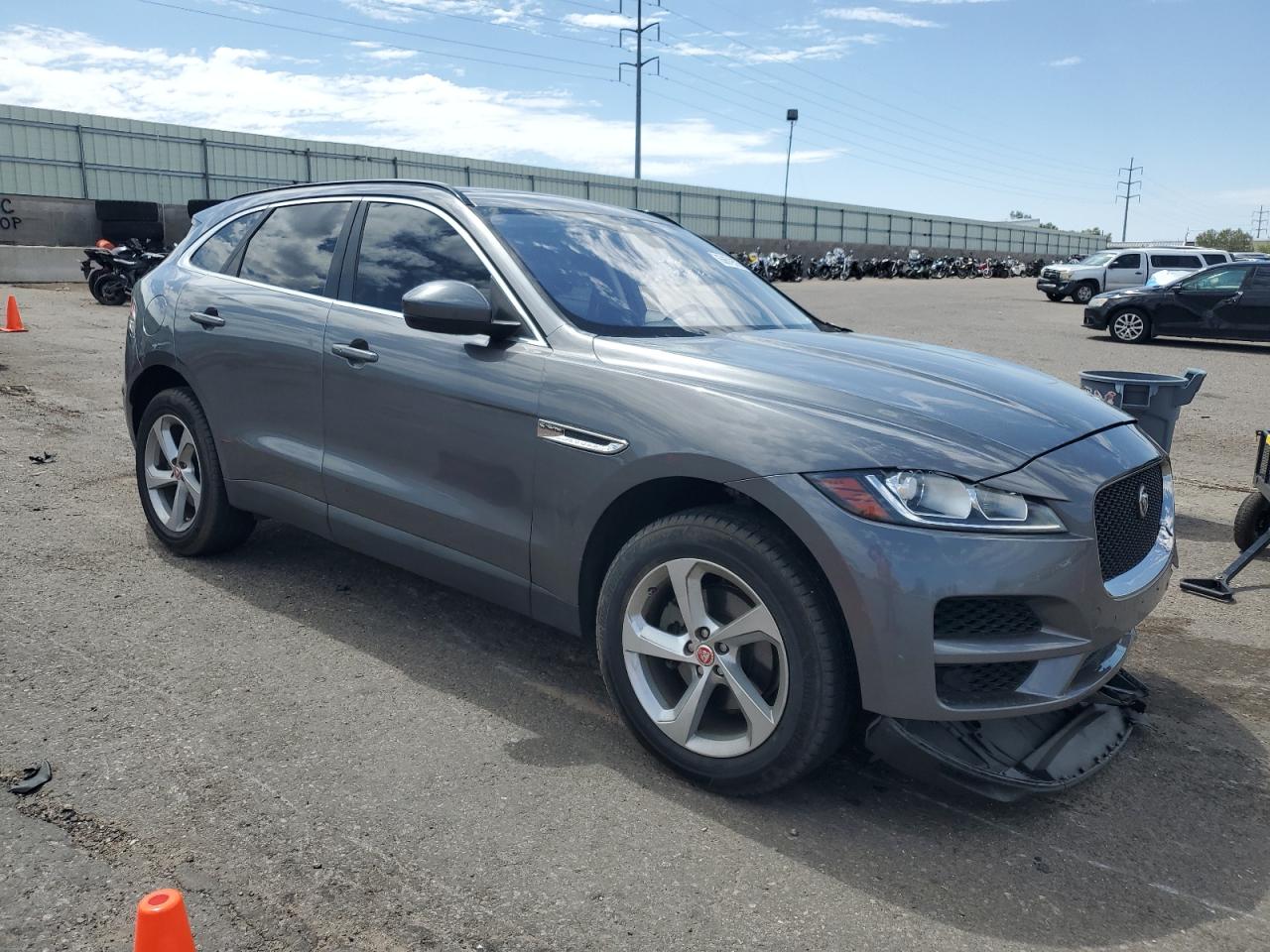 JAGUAR F-PACE PREMIUM