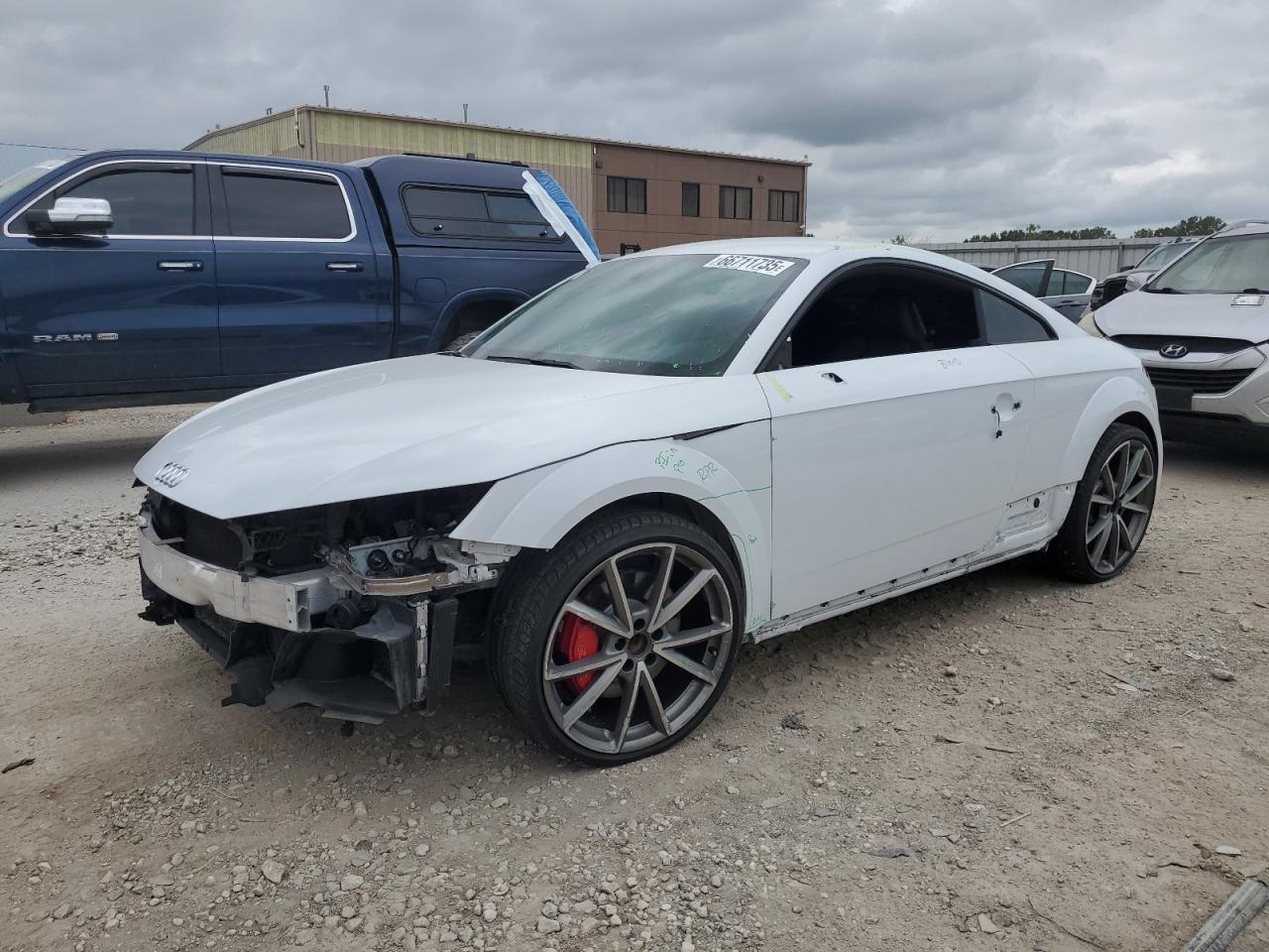 AUDI TT S