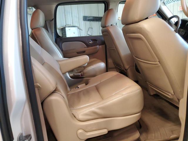 2011 CHEVROLET SUBURBAN L - 1GNSKKE35BR237672