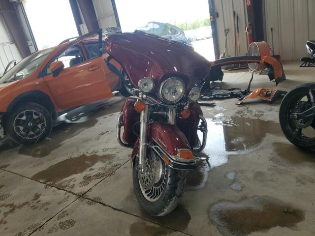 2010 HARLEY-DAVIDSON FLHTCU 1HD1FC415AB622847