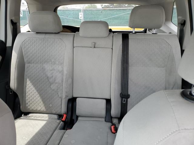 2018 VOLKSWAGEN TIGUAN S 3VV0B7AX1JM082044