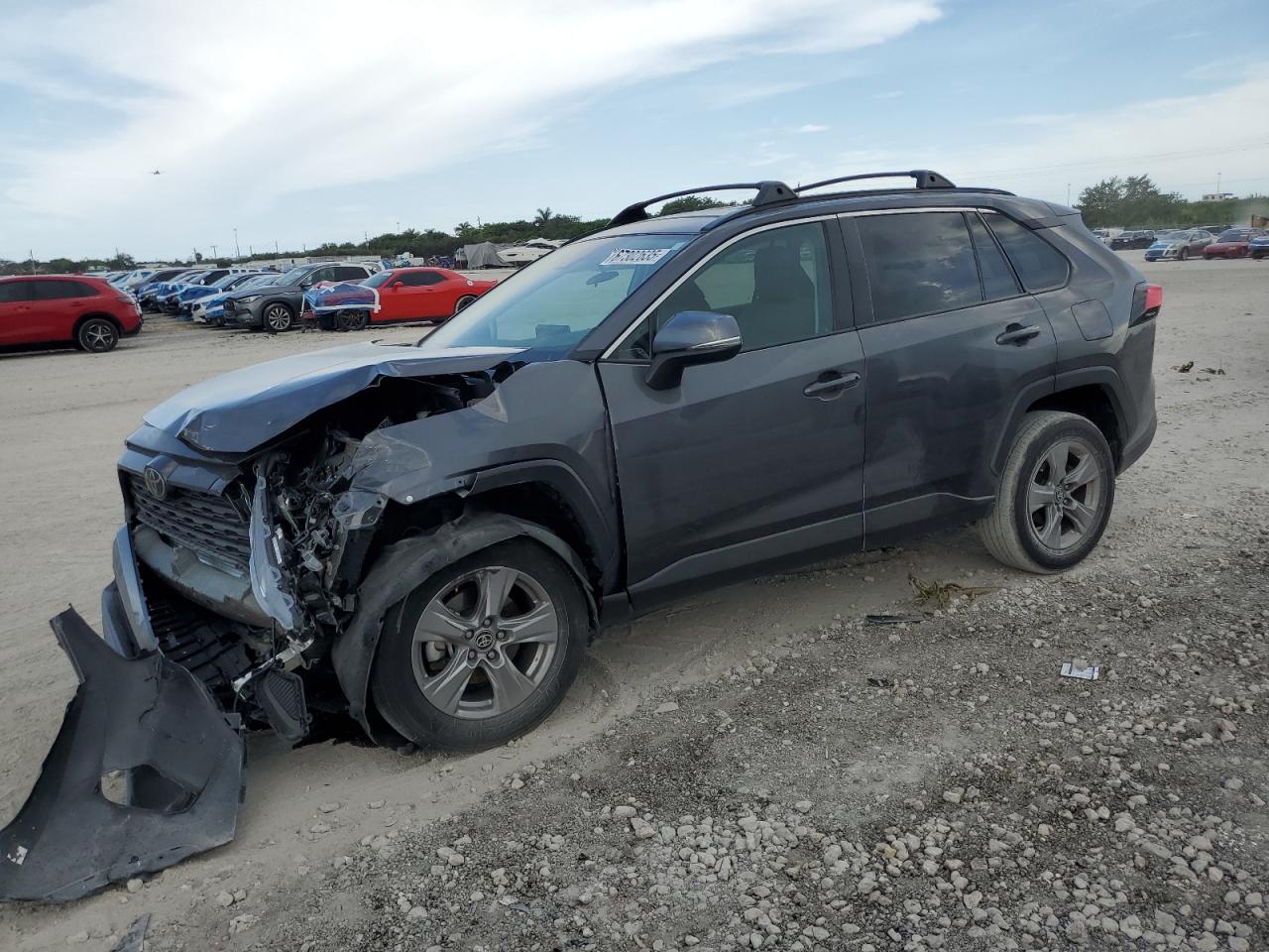 TOYOTA RAV4 XLE