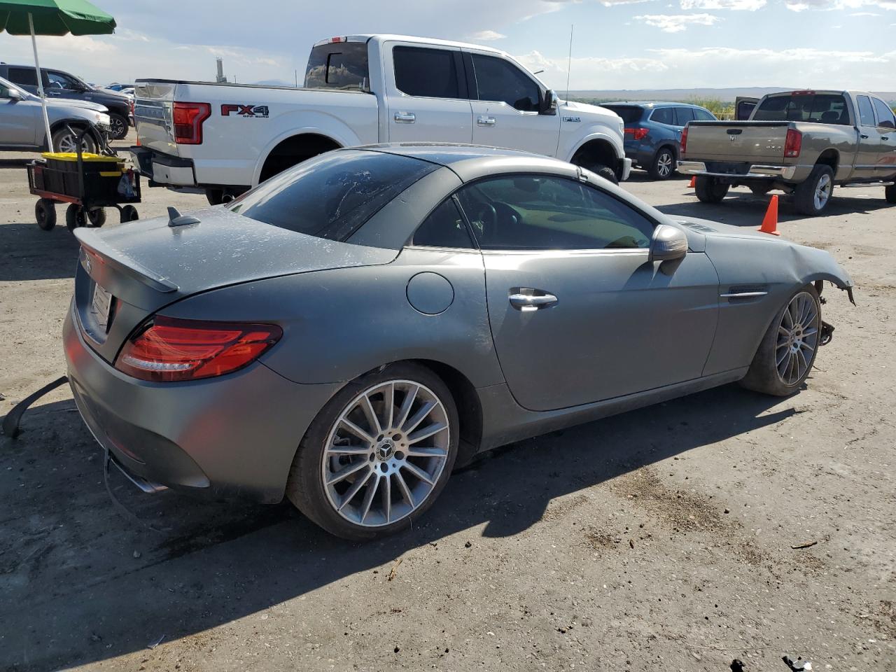 MERCEDES-BENZ SLC-CLASS 300