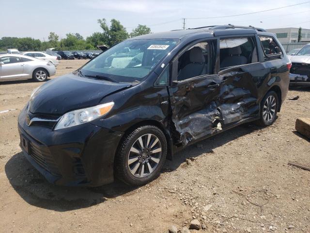 TOYOTA SIENNA LE