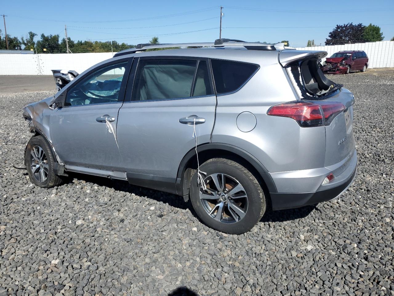 TOYOTA RAV4 XLE