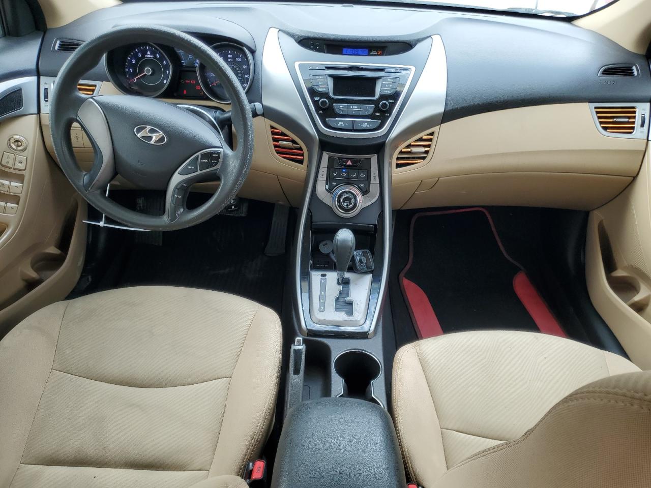 Hyundai Elantra gl 2013