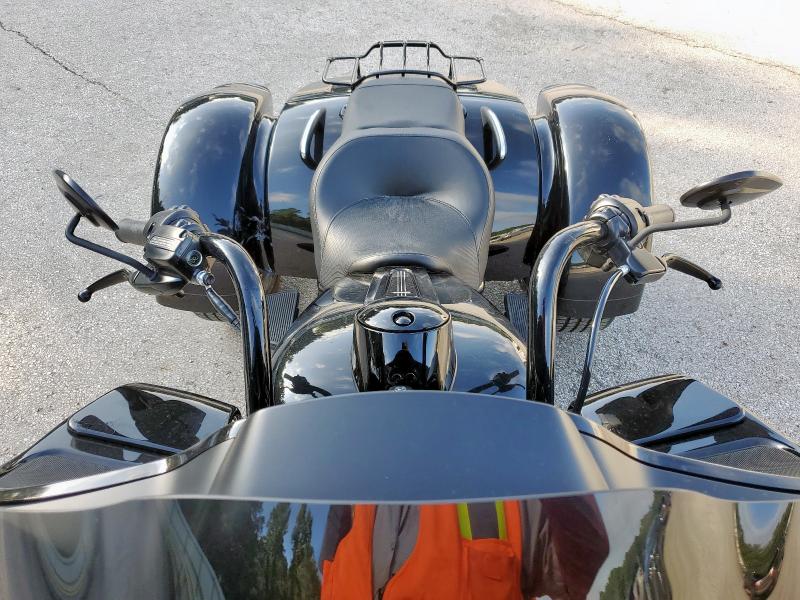 2023 HARLEY-DAVIDSON FLTRT 1HD1MFP16PB855891