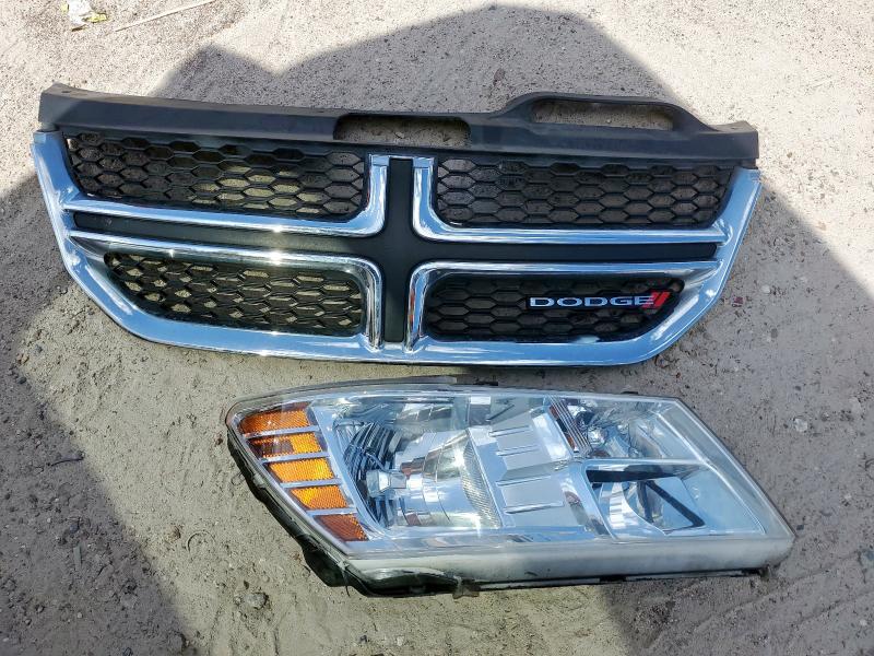 2018 DODGE JOURNEY SE 3C4PDCAB7JT490803