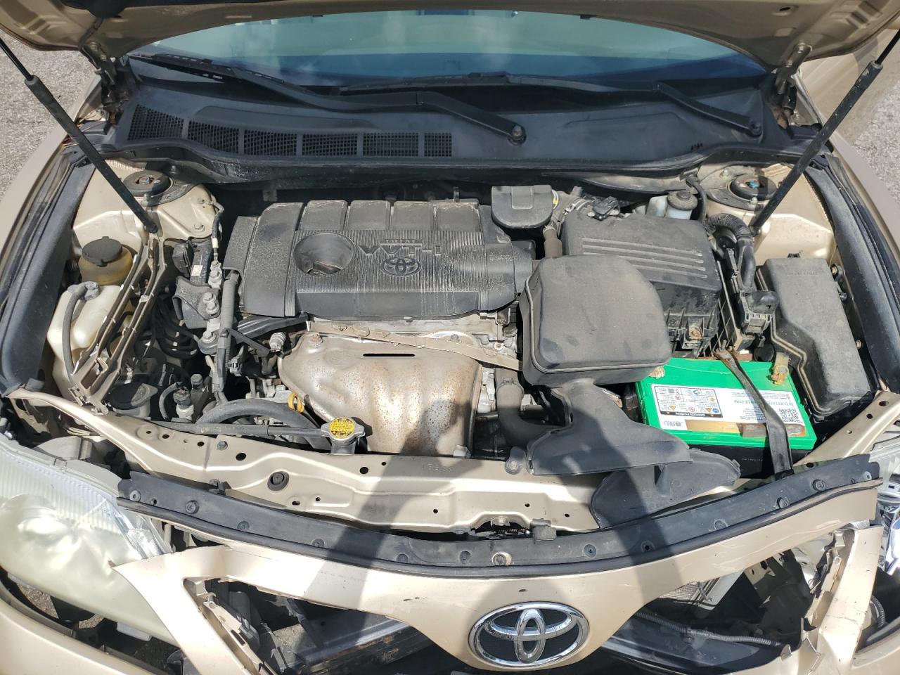 TOYOTA CAMRY BASE