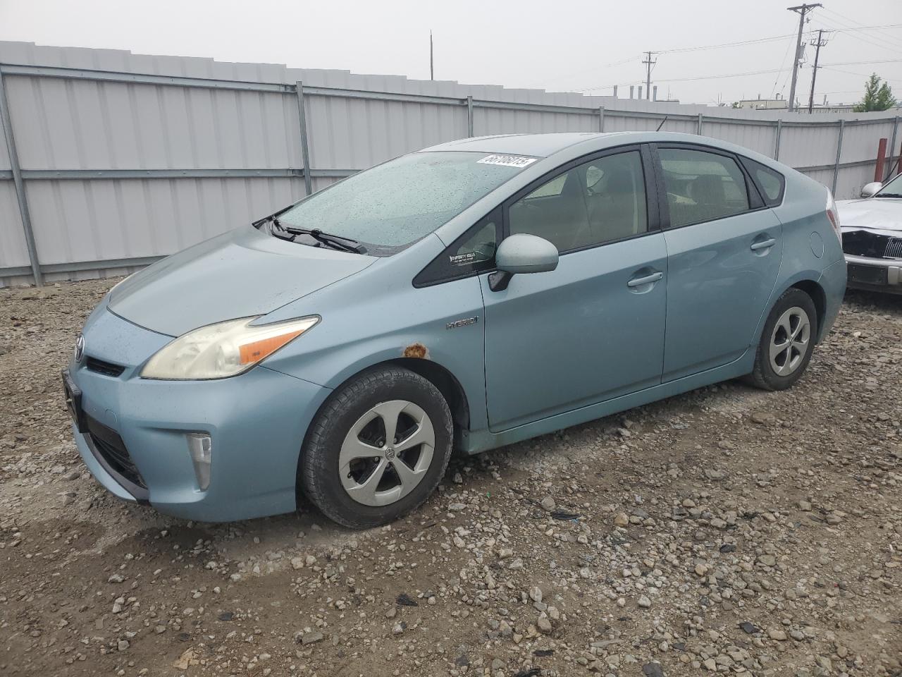 TOYOTA PRIUS