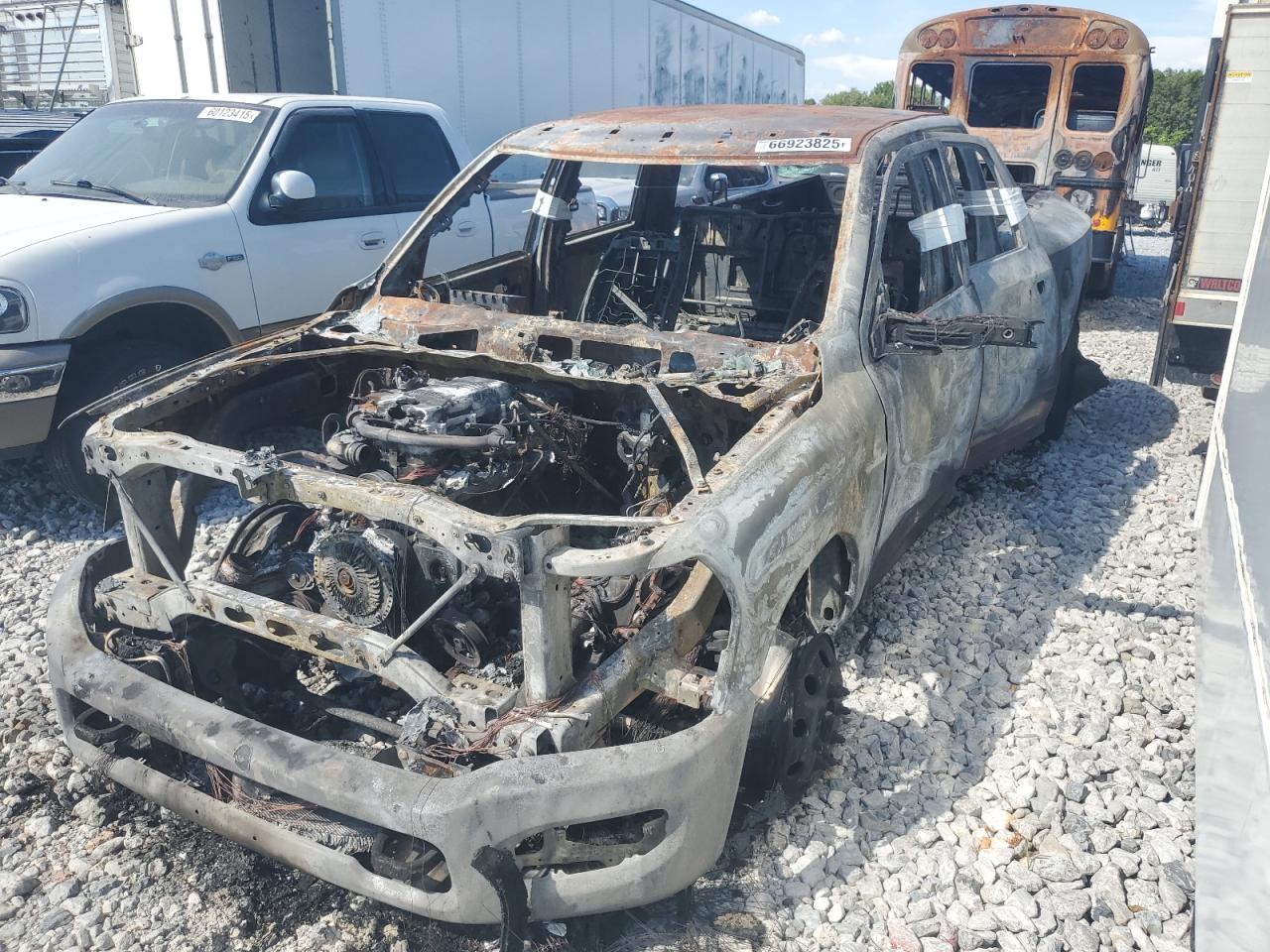 Lot #3234999994 2024 RAM 3500 BIG HORN