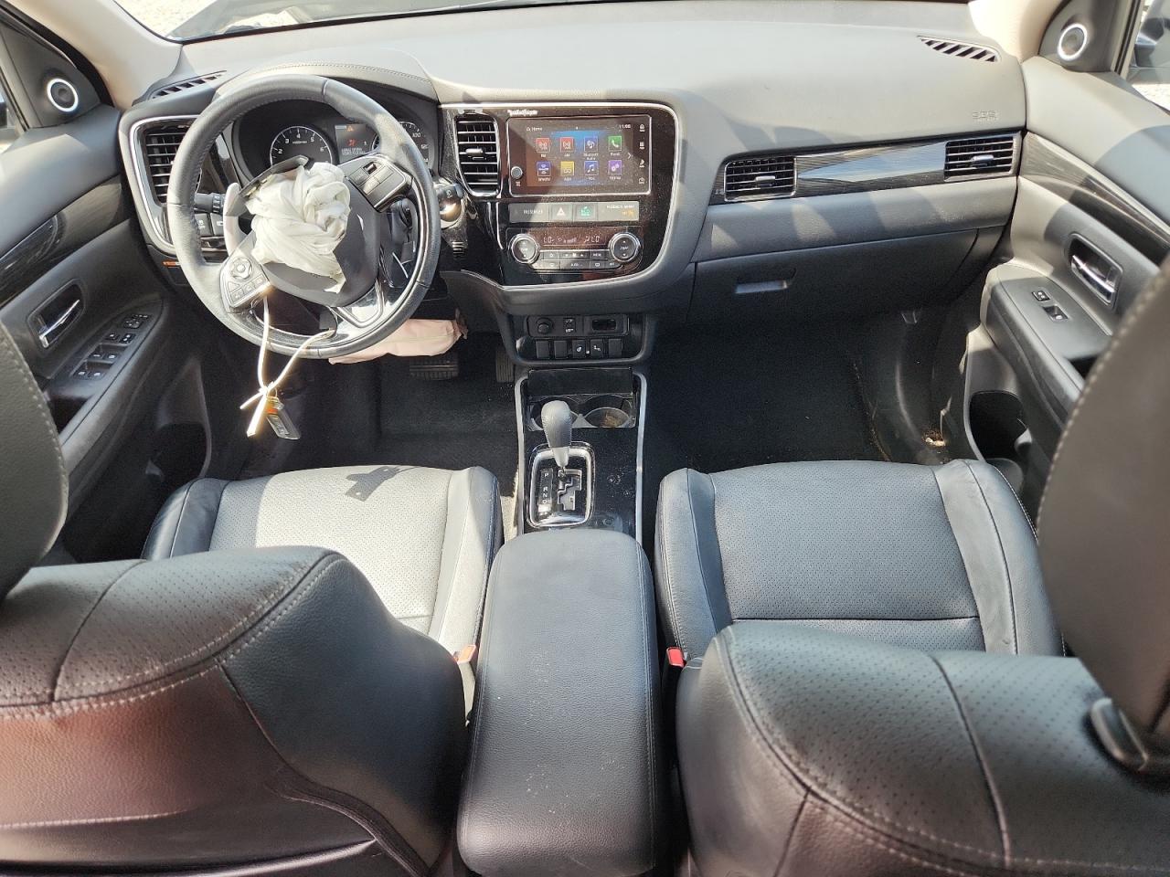 MITSUBISHI OUTLANDER GT