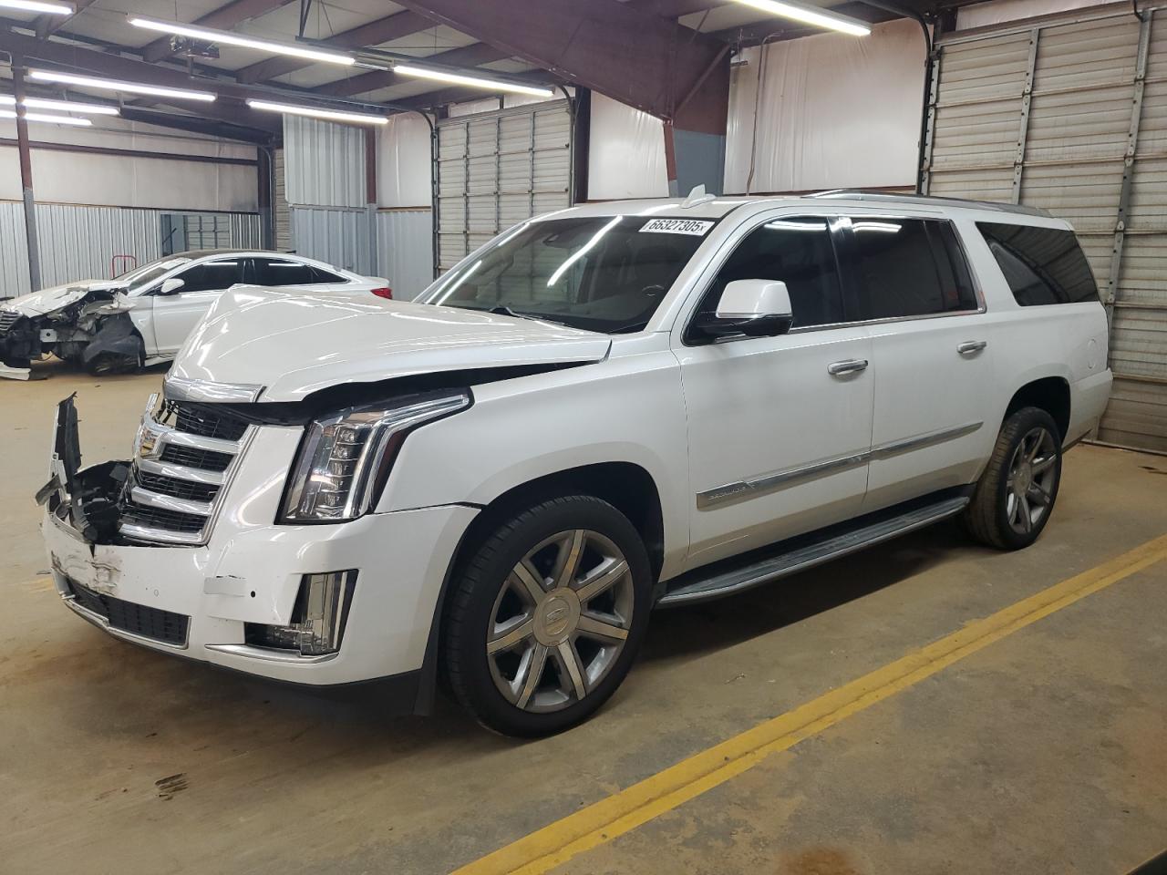CADILLAC ESCALADE ESV LUXURY