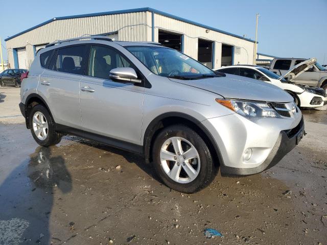 2014 TOYOTA RAV4 XLE - JTMRFREV3ED048493