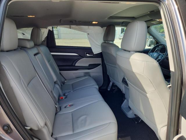 2019 TOYOTA HIGHLANDER 5TDJZRFHXKS570020