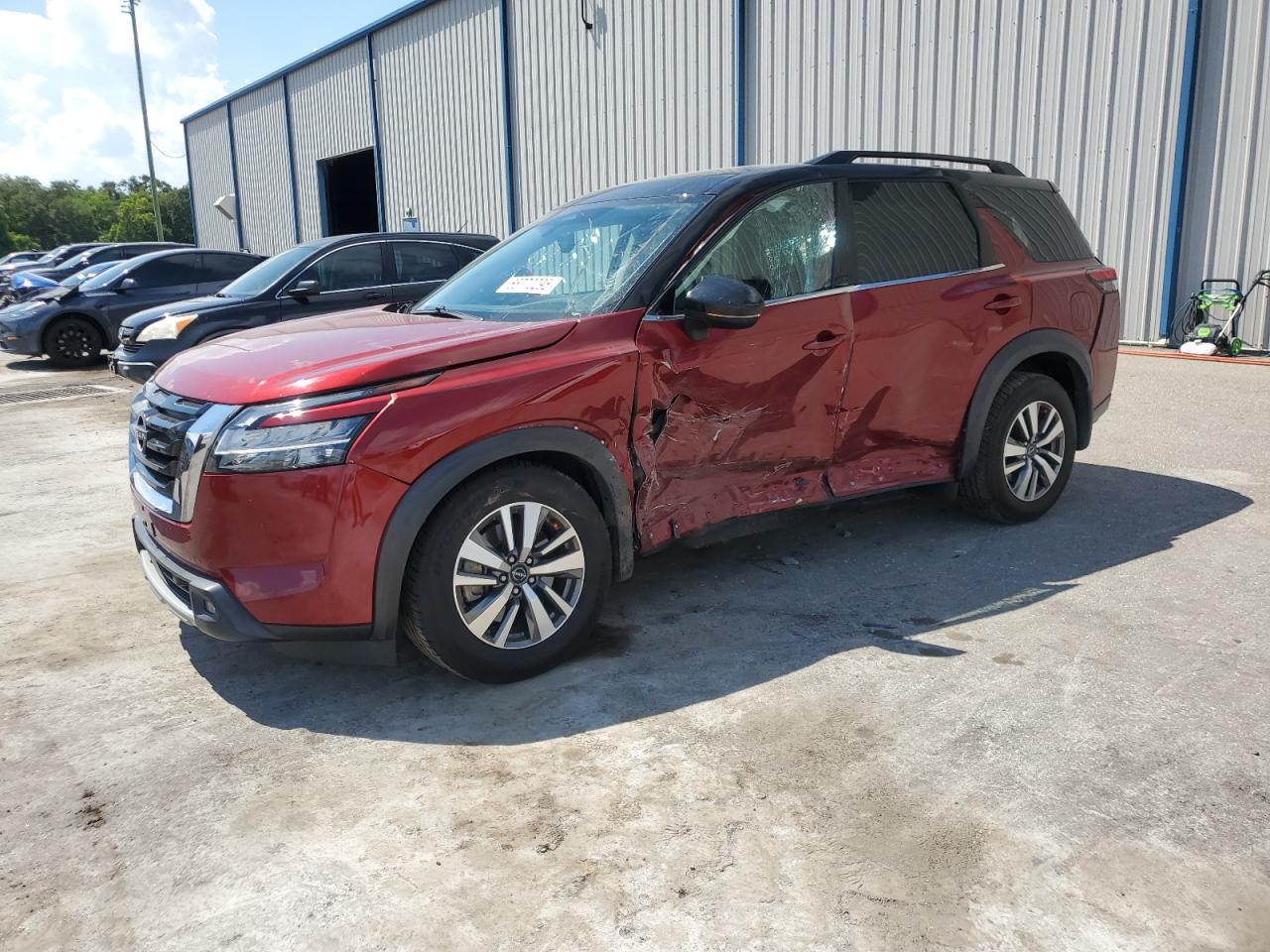 NISSAN PATHFINDER SL