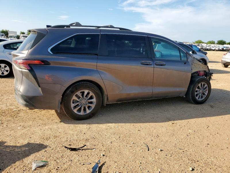 2022 TOYOTA SIENNA LE 5TDBSKFC9NS070245