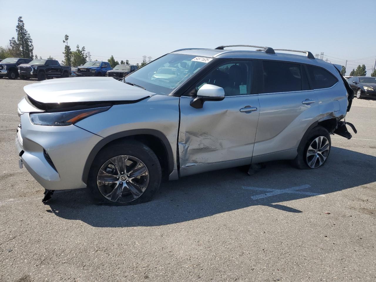 TOYOTA HIGHLANDER HYBRID XLE