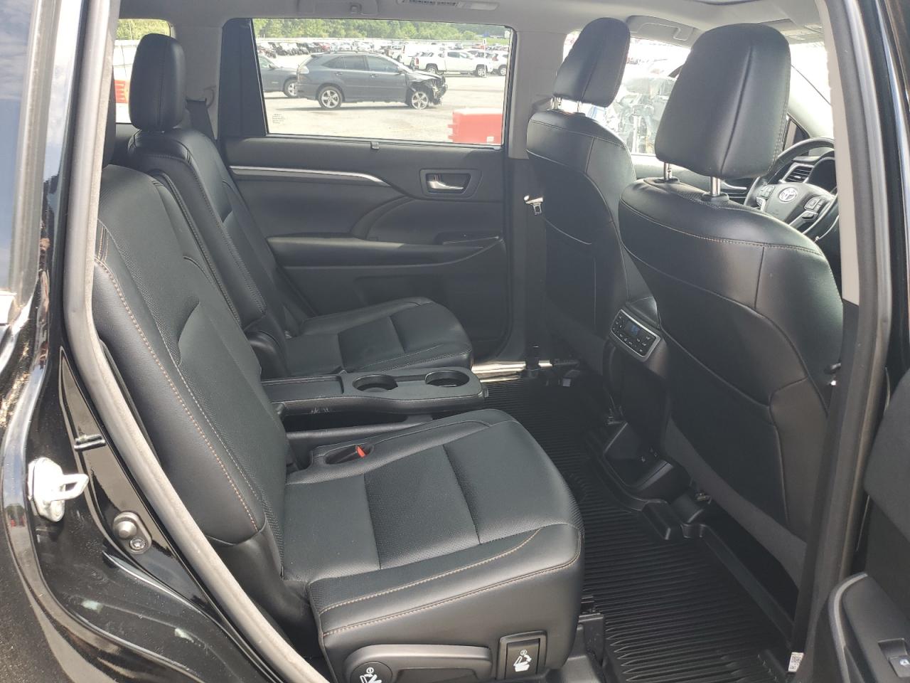 Toyota Highlander 2018