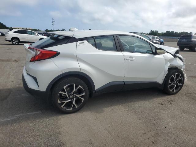 TOYOTA C-HR XLE 2021 white  gas NMTKHMBX8MR120388 photo #4