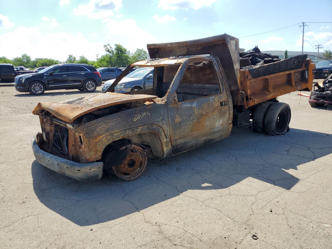 Lot #3309238620 1993 CHEVROLET GMT-400 C3