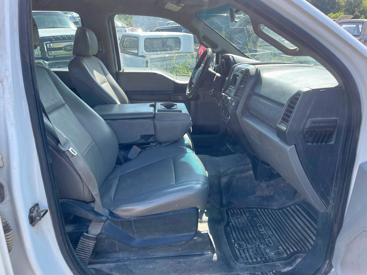 FORD F-250 SUPER DUTY