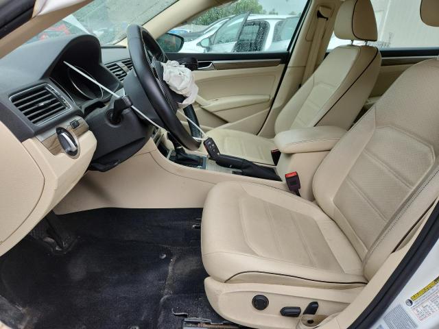 2018 VOLKSWAGEN PASSAT SE 1VWBA7A32JC017094