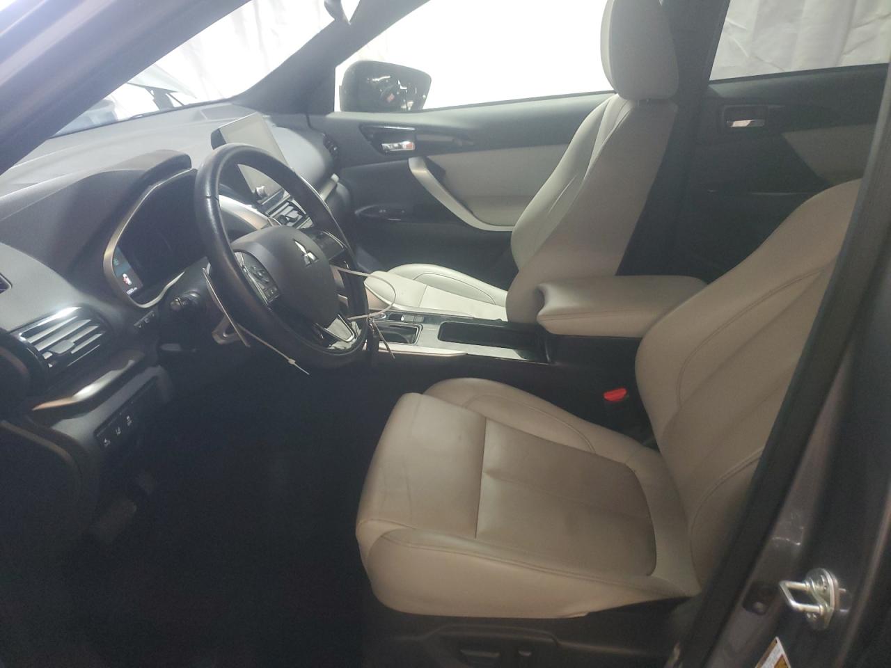 MITSUBISHI ECLIPSE SE