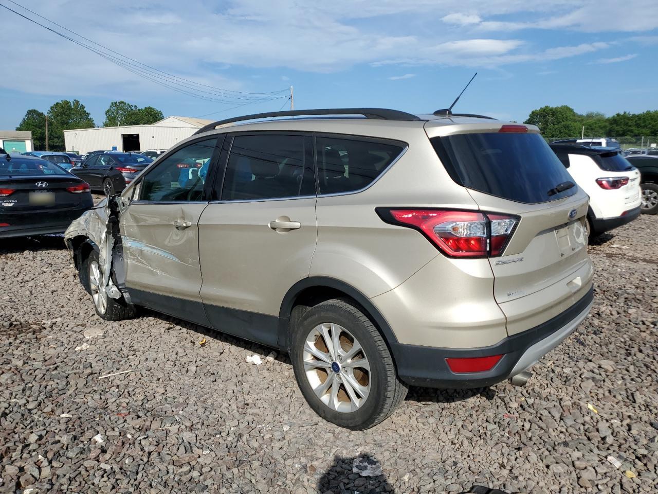 FORD ESCAPE SE