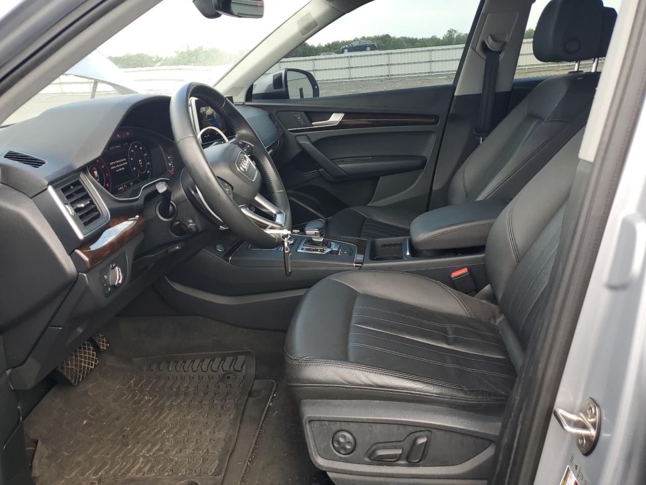 AUDI Q5 PREMIUM PLUS