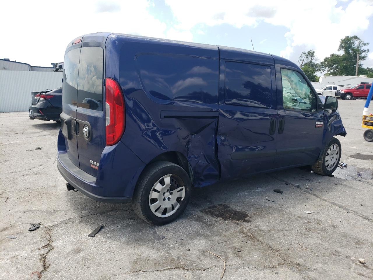RAM PROMASTER SLT