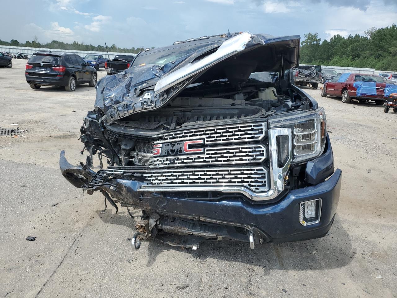 GMC SIERRA K2500 DENALI