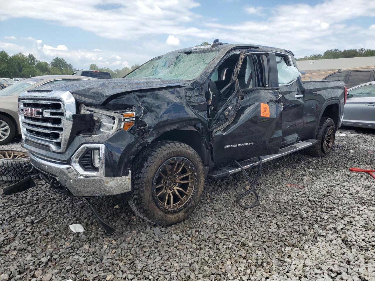 GMC SIERRA K1500 SLT