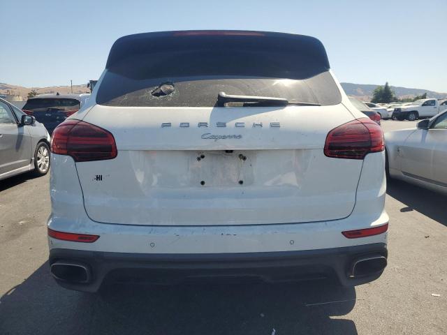 2016 PORSCHE CAYENNE - WP1AA2A24GKA12193