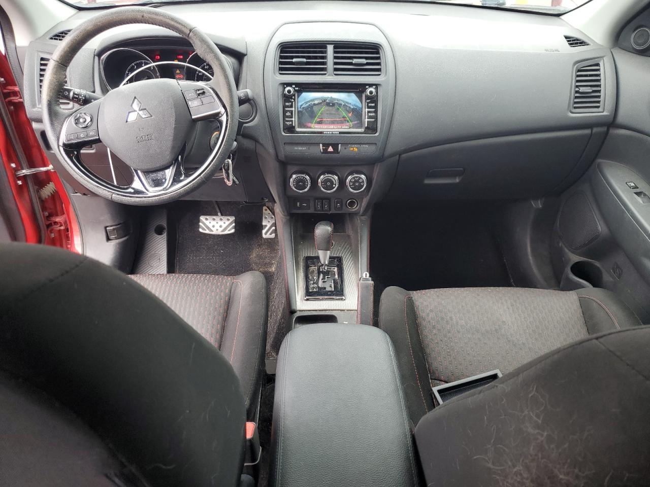 MITSUBISHI OUTLANDER ES