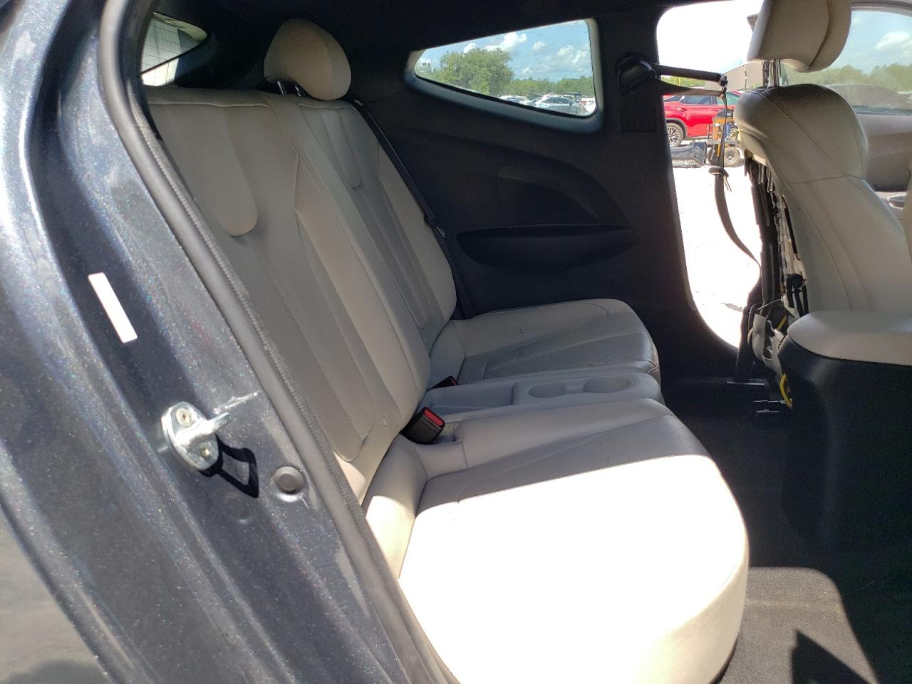 HYUNDAI VELOSTER TURBO