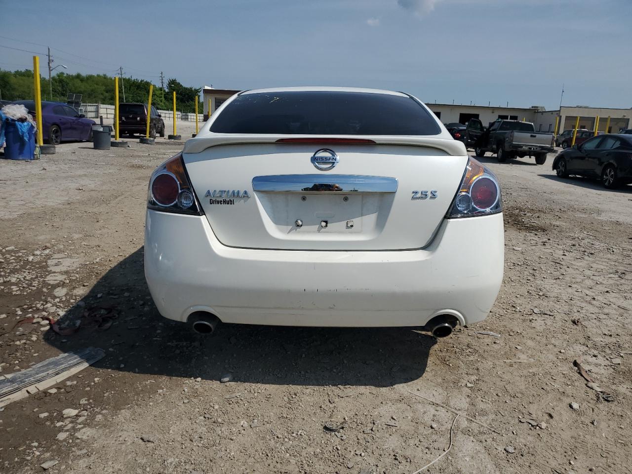 NISSAN ALTIMA BASE