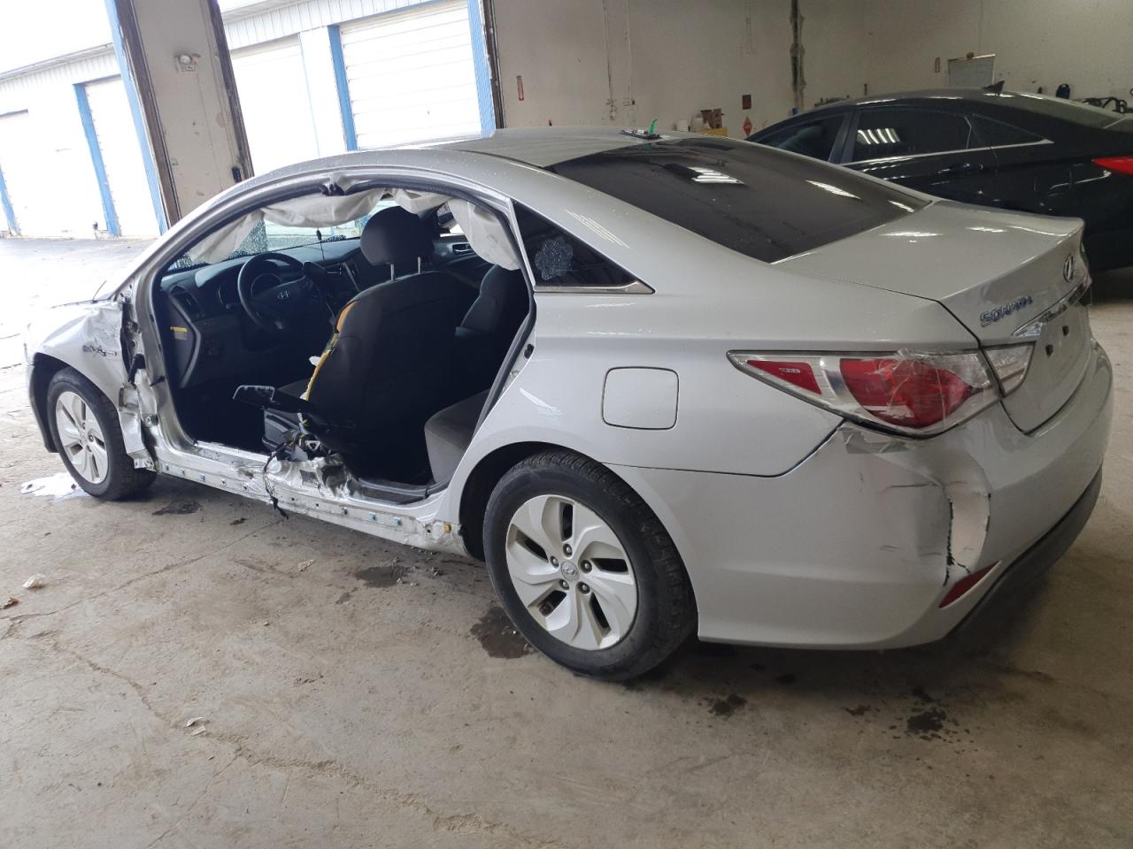 HYUNDAI SONATA HYBRID