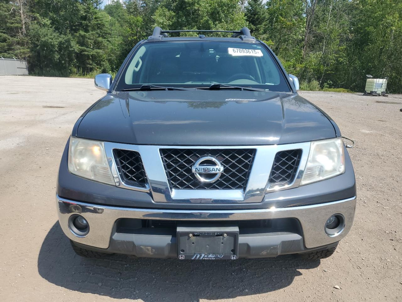 NISSAN FRONTIER SV