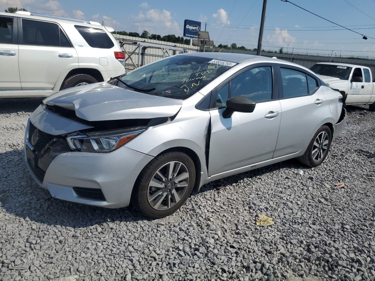 NISSAN VERSA SV