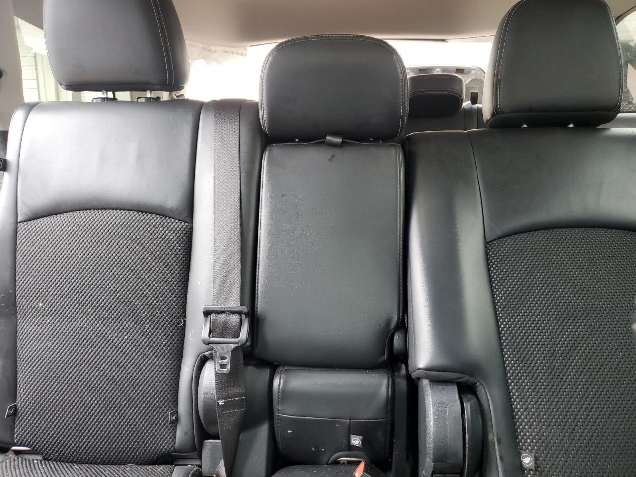 DODGE JOURNEY CROSSROAD