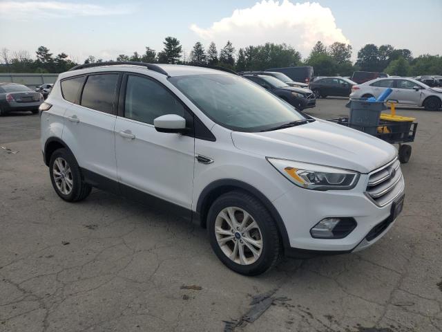 Vin: 1fmcu9gd0hud16822, lot: 64186805, ford escape se 20174