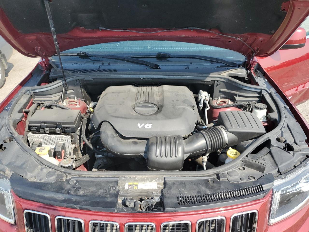 JEEP GRAND CHEROKEE LAREDO