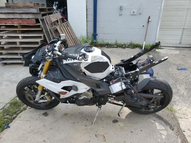 2015 BMW S 1000 R WB10D120XFZ199941