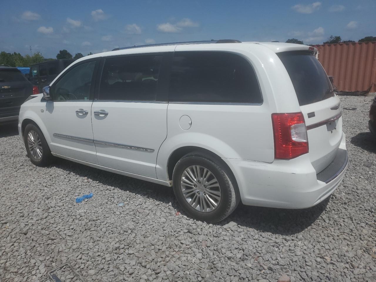 CHRYSLER TOWN & COUNTRY TOURING L
