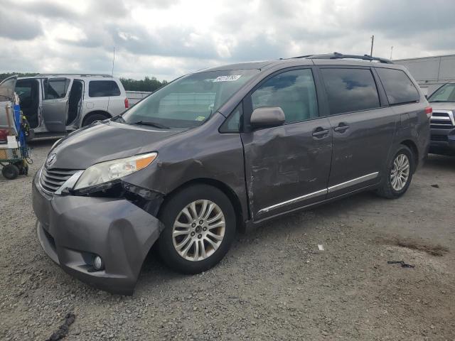 2013 TOYOTA SIENNA XLE - 5TDYK3DC2DS382750