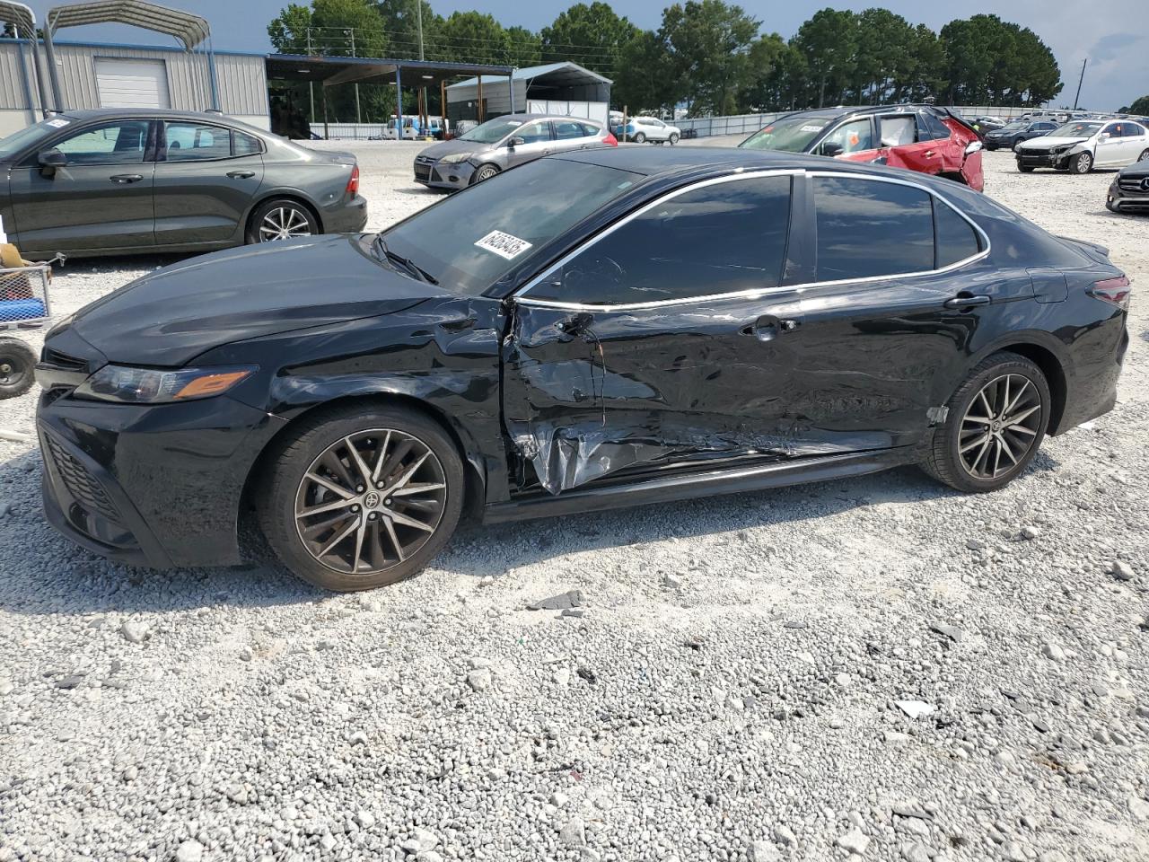 TOYOTA CAMRY SE NIGHT SHADE