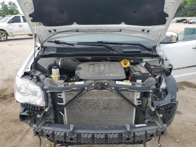 2015 CHRYSLER TOWN & COU - 2C4RC1CG9FR590937